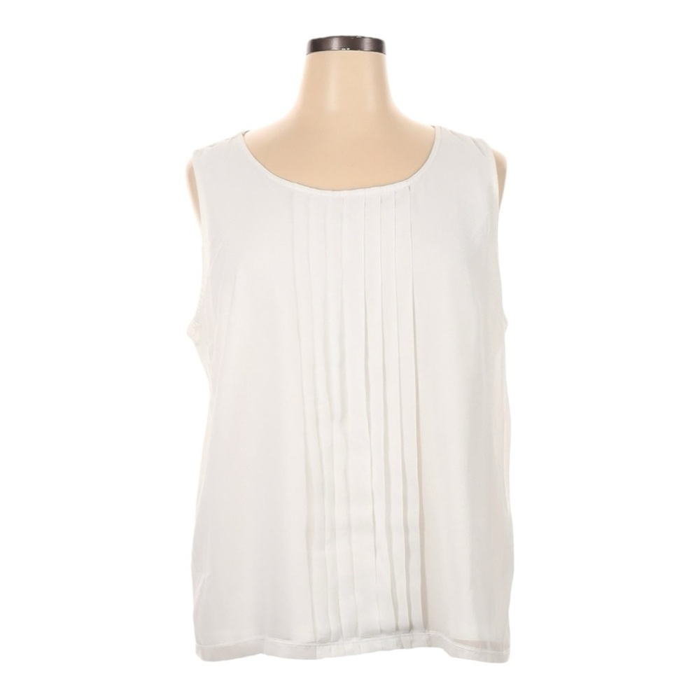 Chico's Blouse Size XL NWT White Deanna Pleated Tank Versatile Feminine Casual